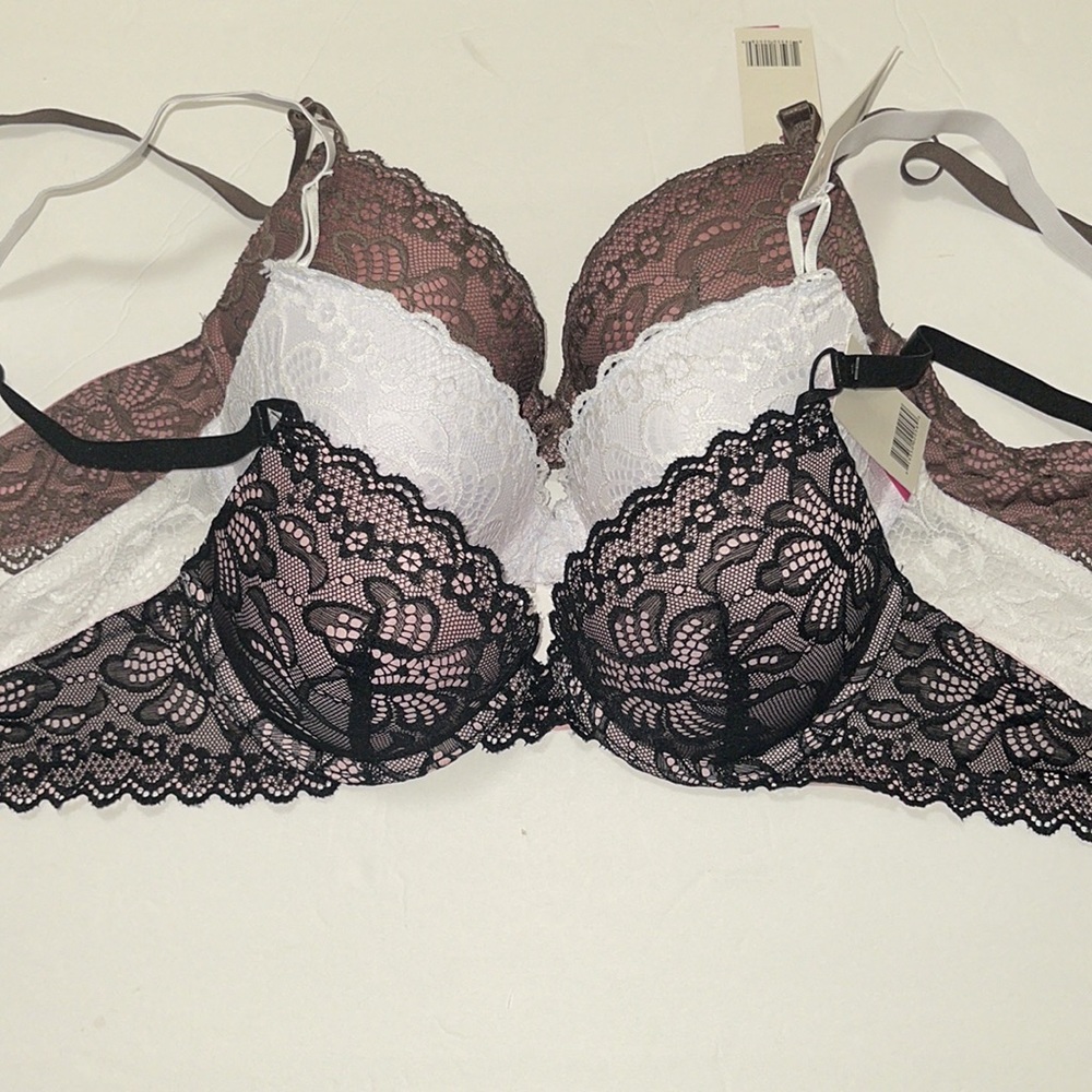 Bundle 3 Pieces Push Up Padded Plunge T- Shirt Underwire Bra. NWT
